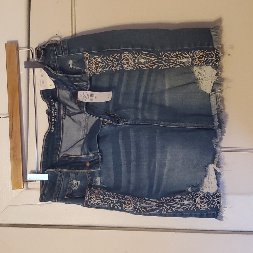 American Eagle Outfitters NWT embroidered denim mini skirt